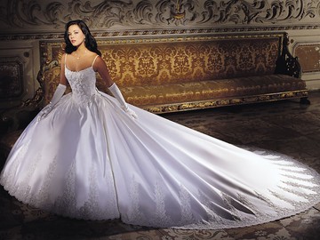 Весільна сукня з платини коштує $340 тис.