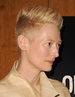 Тильда Свинтон