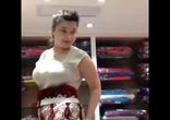 Наташа Королева выбирает сари