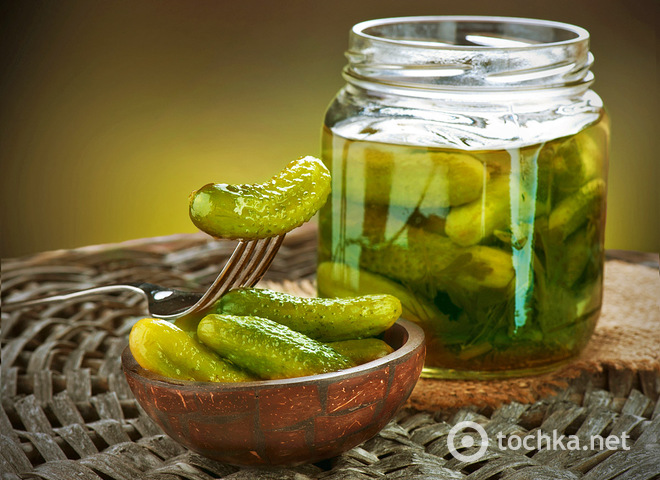 Как малосолить огурцы: старый бабушкин рецепт