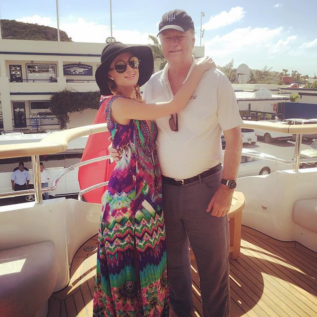 Пэрис Хилтон