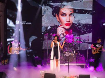 Певица KUPTSOVA презентовала дебютный альбом громким концертом на свой день рождения