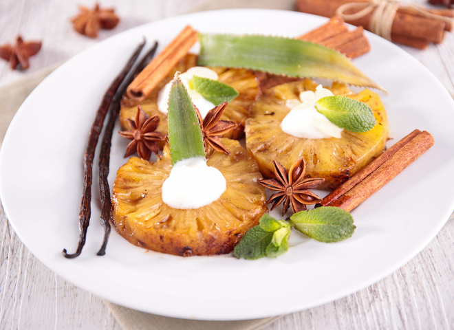 Сладкие блюда на Новый год 2016: рецепт ананаса на гриле