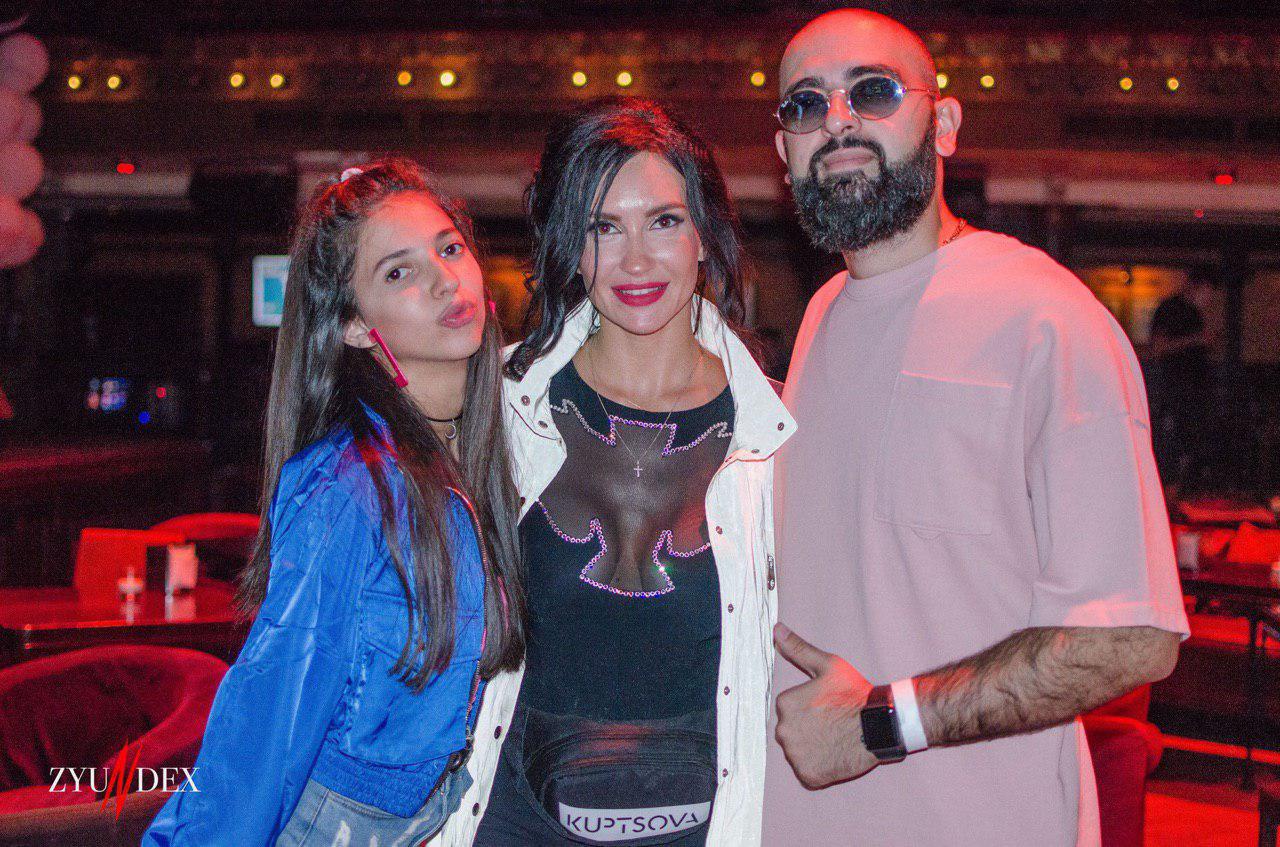 Співачка KUPTSOVA презентувала дебютний альбом гучним концертом на свій день народження