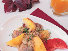 Говядина с луком и картофелем