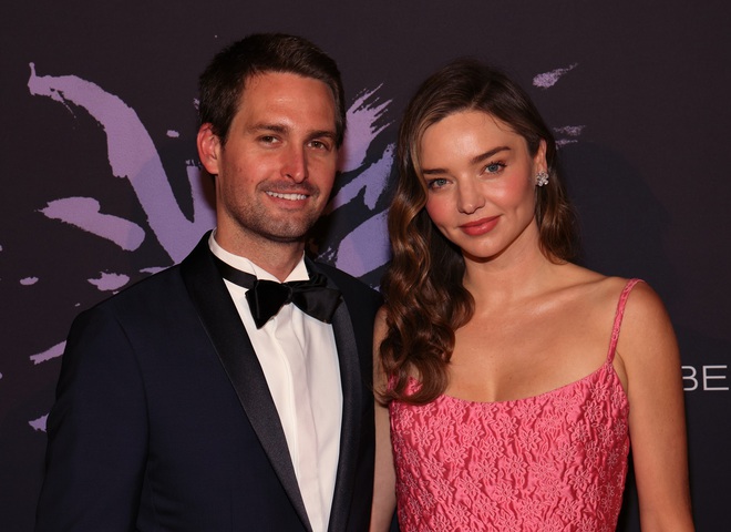 Міранда Керр показала фото з моментом її першої зустрічі з другим чоловіком