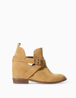 Тренды 2014: С чем носить летние сапоги Тренды 2014: С чем носить летние сапоги