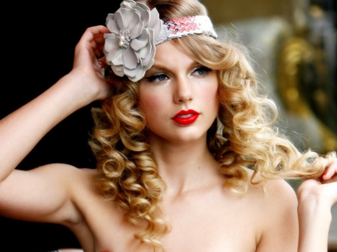 Тейлор Свифт - самая сексуальная женщина 2015 года