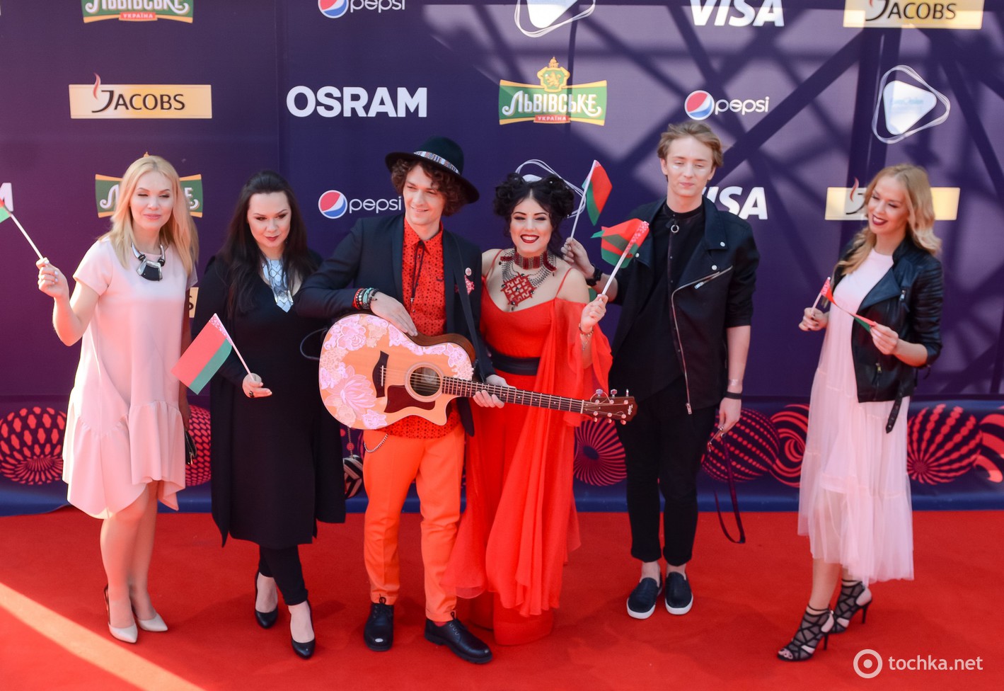 Євробачення 2017: червона доріжка в Києві (фото, відео)