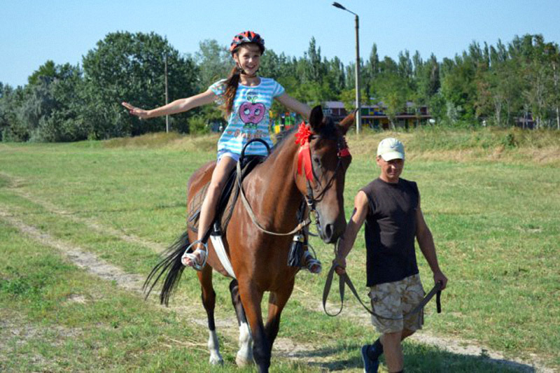 Літній табір для дітей 2016: Червона гвоздика