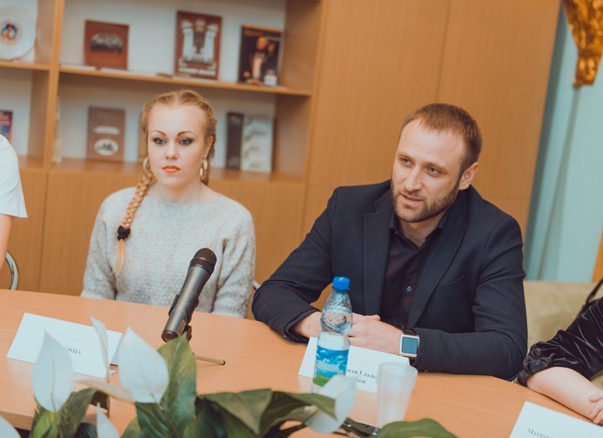 Alyosha и Сергей Гладыр