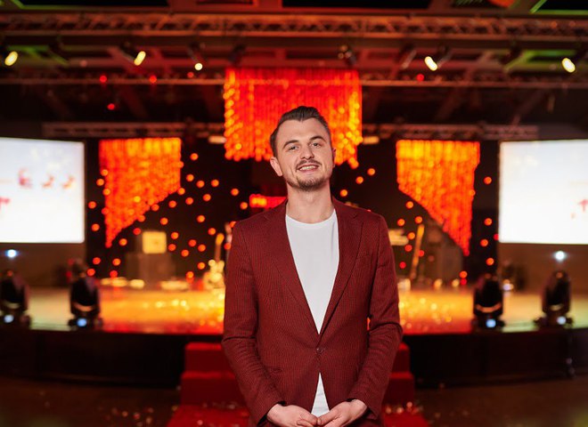 Мамахохотала