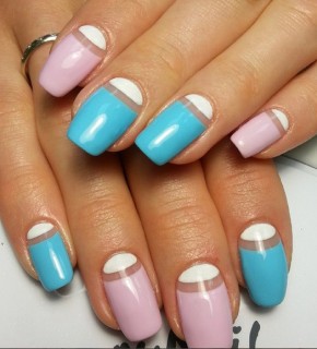 Синий маникюр: как и с чем носить  