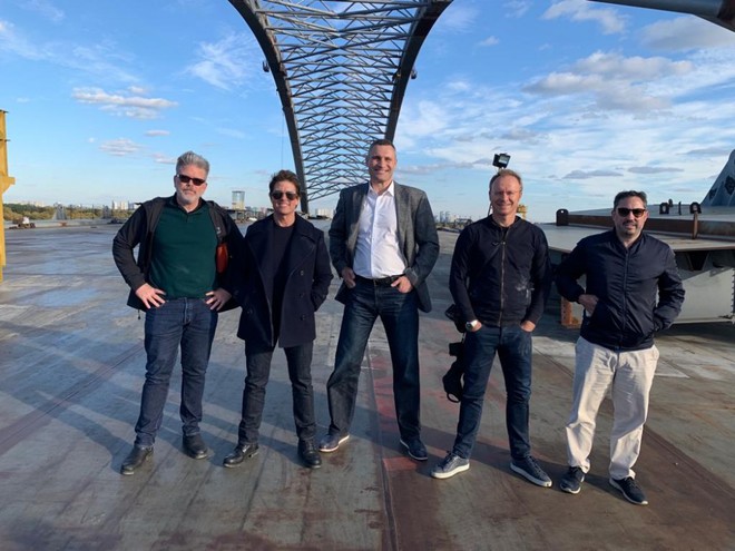 Виталий Кличко устроил Тому Крузу экскурсию по Киеву