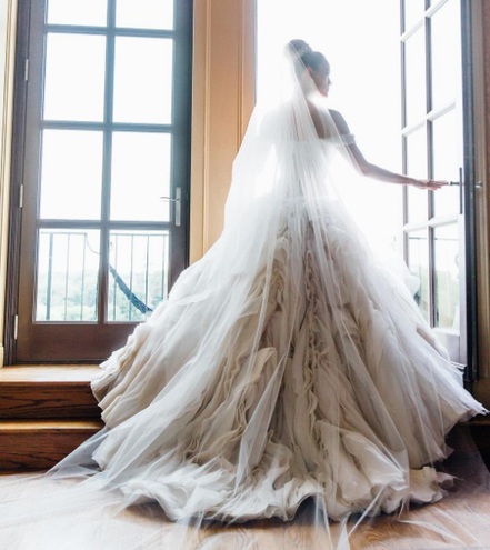 Пета Маргатройд весільна сукня