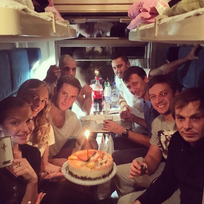 Волочкова в поезде