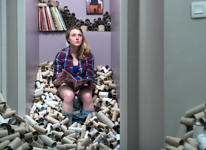"# 365 Unpacked": художник показав, як виглядає побут, якщо не викидати сміття 4 роки