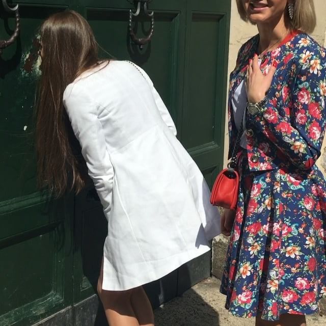 Бузова в Италии