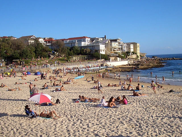 Топ-5 лучших городских пляжей в мире: Бонди пляж, Сидней, Австралия