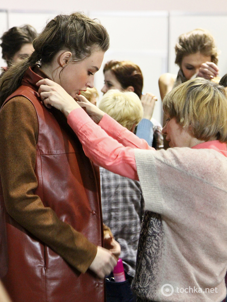 Бэкстейдж второго дня UFW: VOROZHBYT&ZEMSKOVA