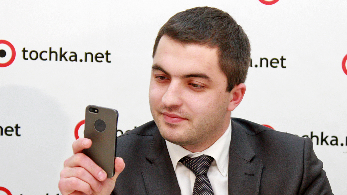 Євген Ларін