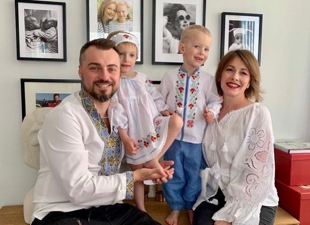 Олена Кравець з родиною