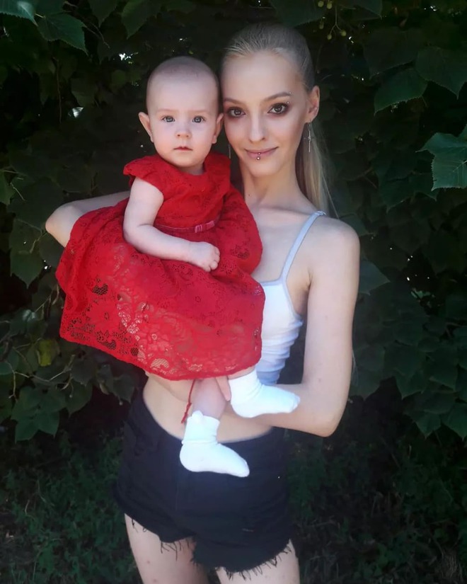 Катя Пригода с дочкой