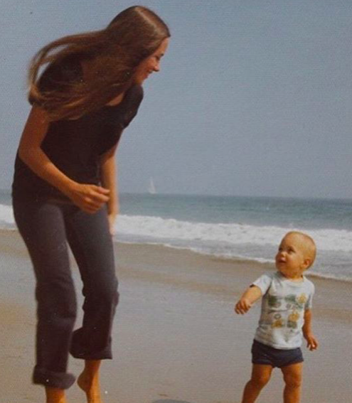 Анджелина Джоли в детстве