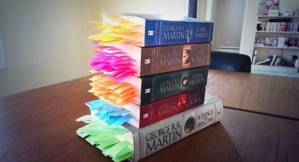 Каждая смерть в серии книг "Игра престолов" выделена закладкой