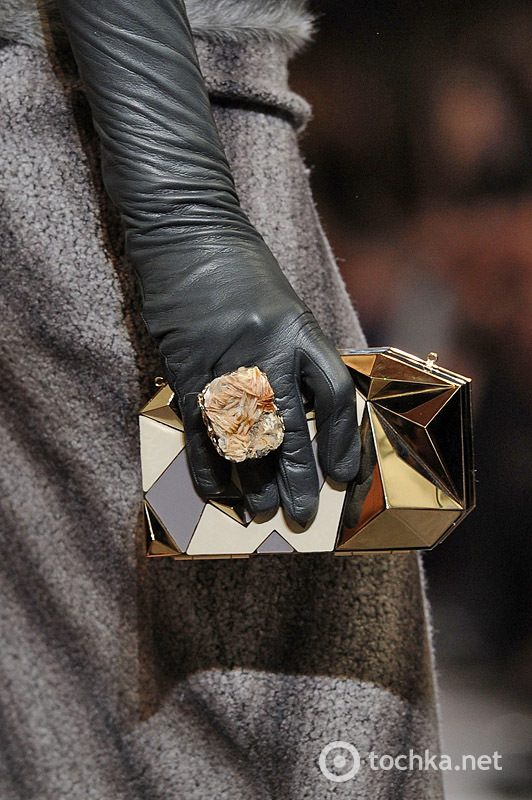 Выбираем модные перчатки