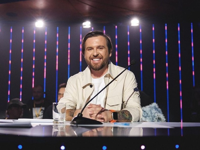 «У нас вже традиція»: Танчинець повторив фото із коханою-піарницею