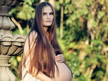 Алла Костромічова вдруге стала мамою: перше фото моделі з дитиною