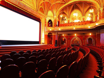 ТОП-20 найкрасивіших і романтичних кінотеатрів у світі