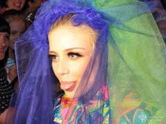 Тина Кароль показала язык Майдану