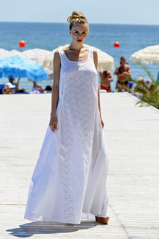 Holiday Fashion Week:SWIMWEAR FASHION SHOW BY LOZNEVAYA