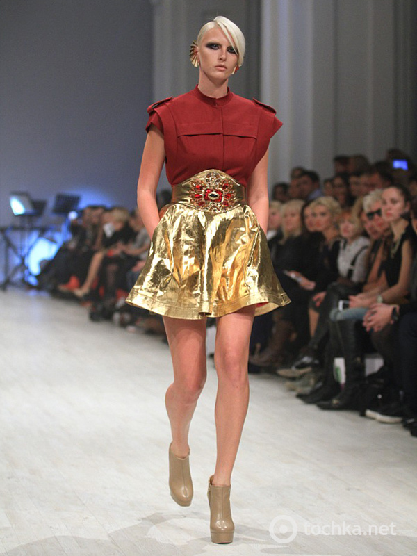 Показ ANDRE TAN