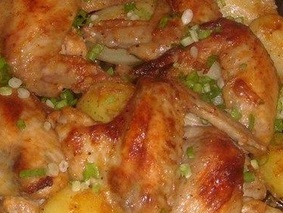 Крылышки с картошкой