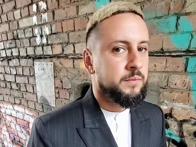 MONATIK виправдався за виступ на помпезному весіллі українців в Італії