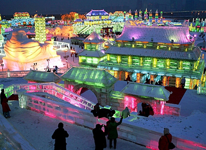 Фестиваль льда и снега в городе Харбин