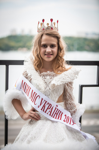 В Киеве прошел арт-фестиваль "Мини Мисс и Мистер Украины 2019"