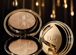 Саша Лусс представила різдвяну колекцію косметики Dior