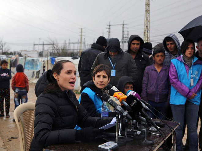 Анджеліна Джолі в таборі для біженців у Лівані