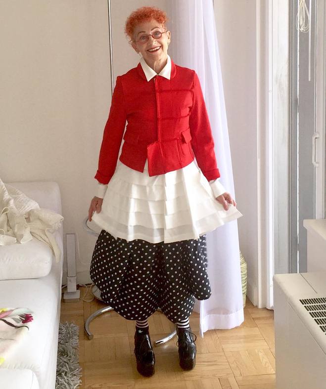 70-летняя рыжеволосая модница Suzanne Golden
