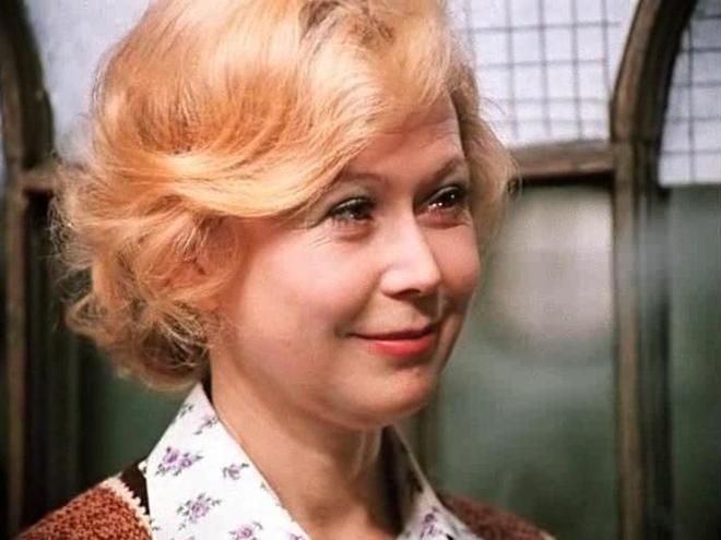 Светлана Немоляева