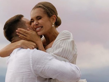 Саша Бо розсекретила стать третьої дитини на гендерній вечірці у Буковелі