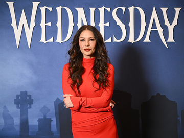 Голівудська зірка Кетрін Зета-Джонс запостила селфі у вишиванці