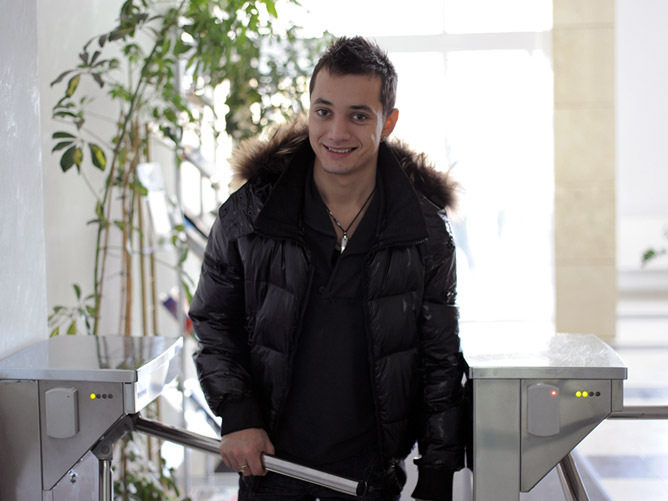 Стас Шуринс