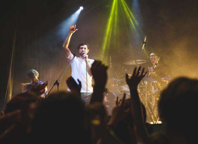Группа BAHROMA сыграла большой сольный концерт в Киеве