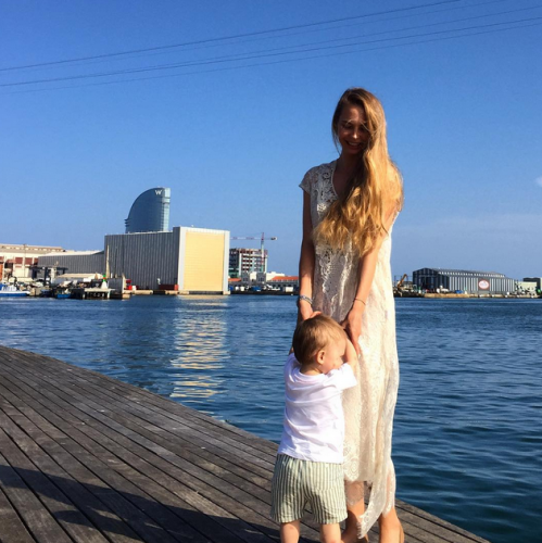 Жена Стаса Пьехи вместе с ребенком