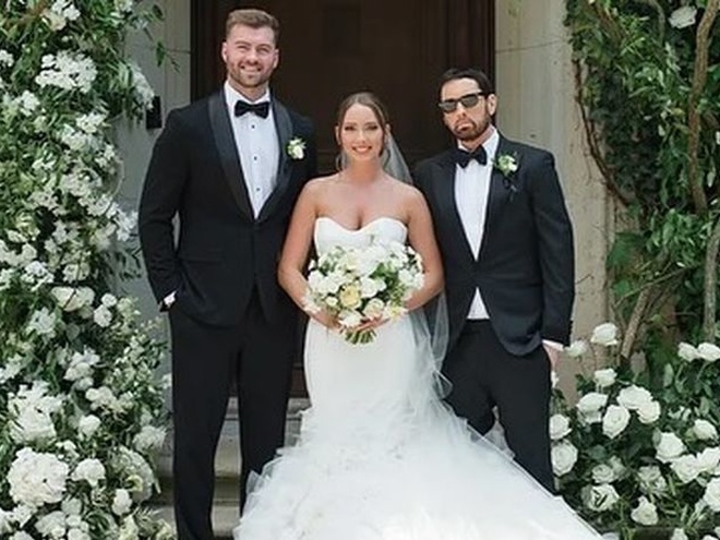 Вагітна дочка Емінема оголосила стать первістка